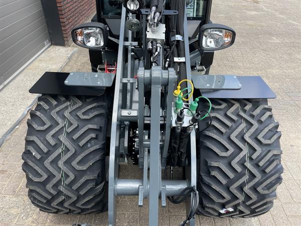 Grote foto giant g2700 hd x tra cabine minishovel nieuw 820 lease agrarisch shovels