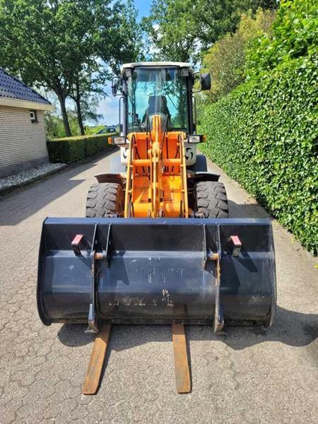 Grote foto schaeff skl834 wiellader shovel terex tl80 agrarisch shovels