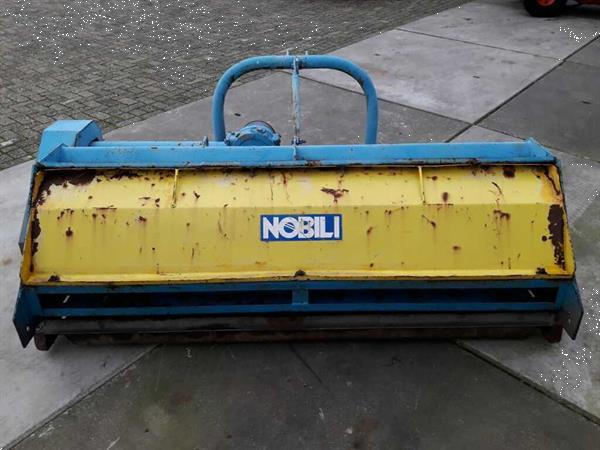Grote foto nobili klepelmaaier agrarisch maaiers