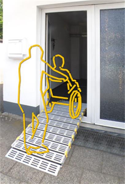 Grote foto oprolbare oprit rolweg. diversen rolstoelen