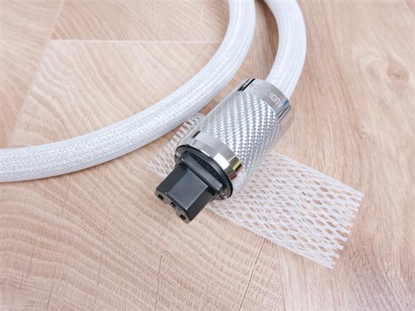 Grote foto audiomica laboratory consequence allbit luxury high end audio power cable 1 5 metre audio tv en foto onderdelen en accessoires