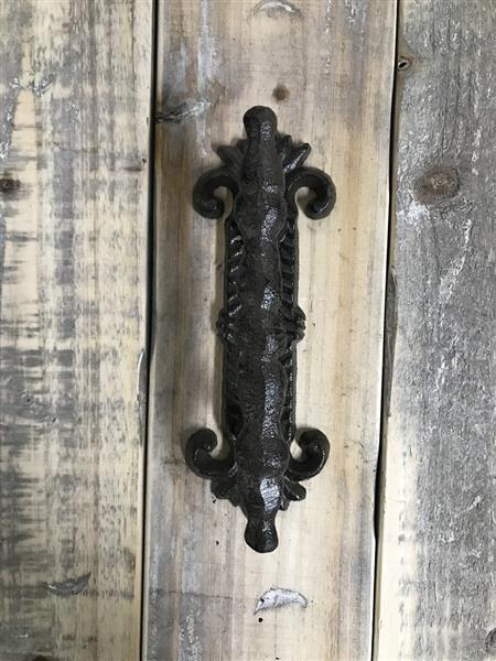 Grote foto deur handvat versierde ijzeren greep trekhendel antiek look doe het zelf en verbouw materialen en producten