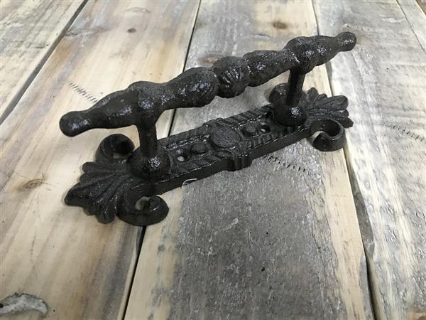 Grote foto deur handvat versierde ijzeren greep trekhendel antiek look doe het zelf en verbouw materialen en producten