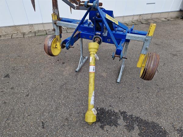 Grote foto schrauwen combiro schudlichter voor bomen agrarisch oogstmachines