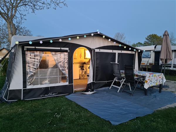 Grote foto fendt caravan met seizoenplaats in zeeland caravans en kamperen caravan