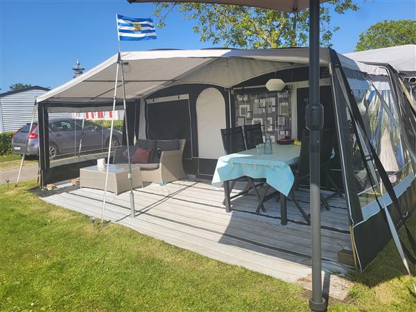 Grote foto fendt caravan met seizoenplaats in zeeland caravans en kamperen caravan