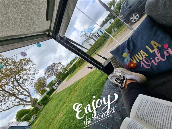 Grote foto fendt caravan met seizoenplaats in zeeland caravans en kamperen caravan