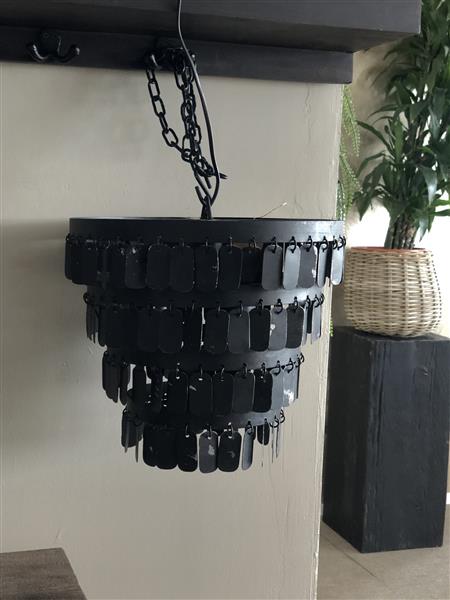 Grote foto hanglamp hangertjes zwart tweede kansje huis en inrichting bankstellen