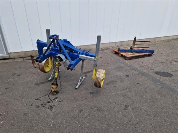 Grote foto schrauwen combiro schudlichter voor bomen agrarisch oogstmachines