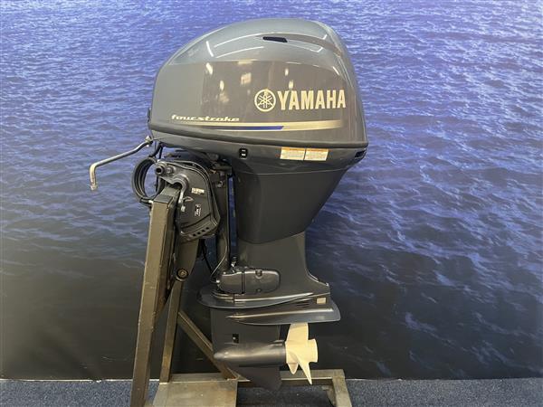 Grote foto yamaha 30 pk buitenboordmotor artikel nr 5044 nieuw staat. watersport en boten buiten en binnenboordmotoren