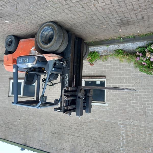 Grote foto toyota 02 7fdf30 triplo 4 5 m vorkenspreider shift agrarisch heftrucks