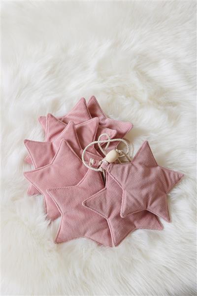Grote foto fluwelen slinger met sterren soft pink dust sterren soft pink kinderen en baby complete kinderkamers