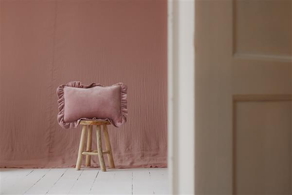 Grote foto zacht velours kussen met franje light pink light pink kinderen en baby complete kinderkamers