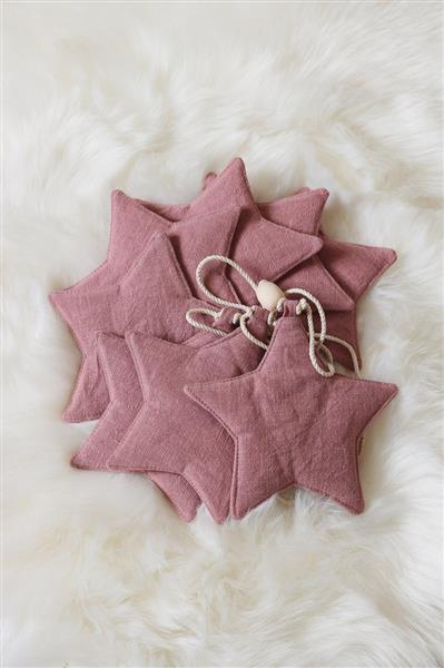 Grote foto fluwelen slinger met sterren soft pink dust sterren soft pink kinderen en baby complete kinderkamers