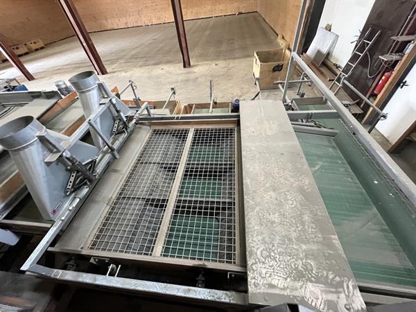 Grote foto total systems bercomex potveer 160 cm brede kistensorteerlijn voor bloembollen aardappels uien en agrarisch tuinbouw