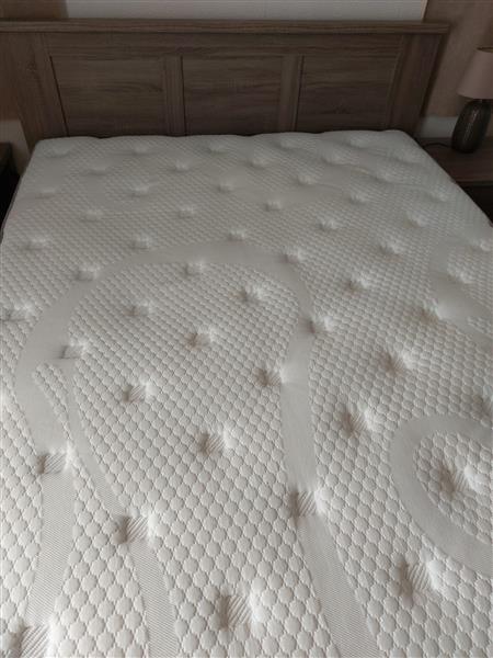 Grote foto keurig senioren bed nachtkastjes huis en inrichting complete slaapkamers