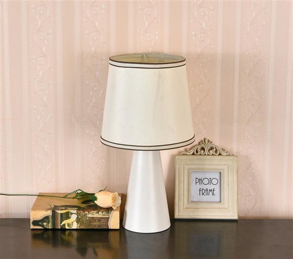 Grote foto tafellamp modern wit ijzer 41 cm valott papu huis en inrichting overige