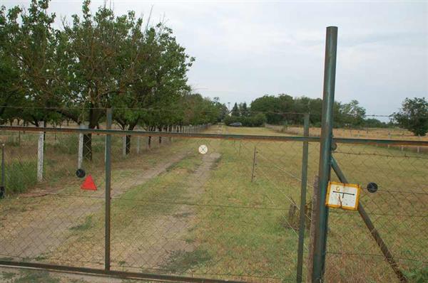 Grote foto woning in kunsz ll s met 25.000 m2 grond. huizen en kamers bestaand europa