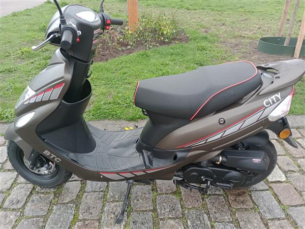 Grote foto scooter btc city te koop fietsen en brommers overige merken