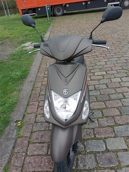 Grote foto scooter btc city te koop fietsen en brommers overige merken