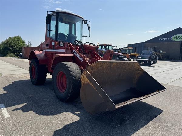 Grote foto fiat hitachi w110 agrarisch shovels