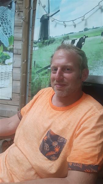 Grote foto gezelligheid contacten en berichten man zoekt vrouw