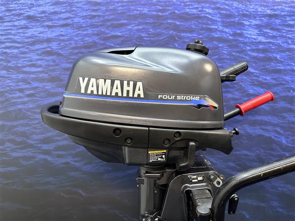 Grote foto yamaha 4 pk buitenboordmotor artnr 3467. f4amhs watersport en boten buiten en binnenboordmotoren