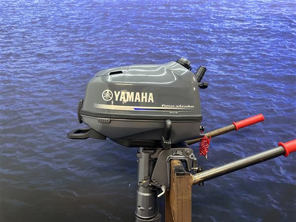 Grote foto yamaha 4 pk buitenboordmotor artnr. 1345 nieuwstaat watersport en boten buiten en binnenboordmotoren