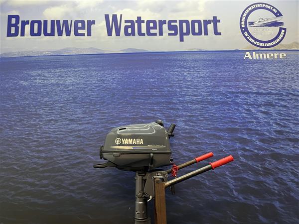 Grote foto yamaha 4 pk buitenboordmotor artnr. 6419 als nieuw watersport en boten buiten en binnenboordmotoren