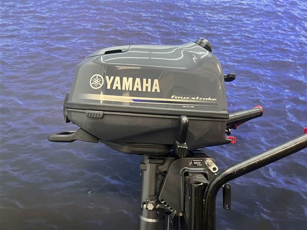 Grote foto yamaha 6pk buitenboordmotor artnr. 8076 nieuwstaat f6cmhs watersport en boten buiten en binnenboordmotoren