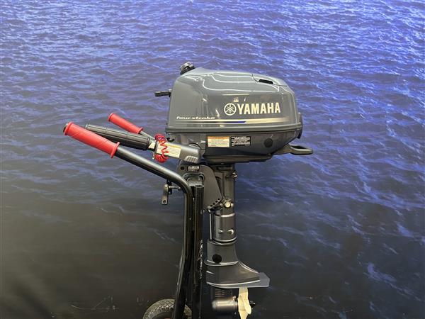 Grote foto yamaha 6pk buitenboordmotor artnr. 8076 nieuwstaat f6cmhs watersport en boten buiten en binnenboordmotoren