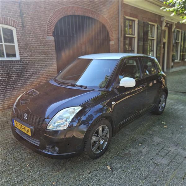 Grote foto suzuki swift 1.3 auto suzuki