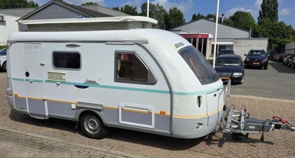 Grote foto eriba future 480 s 2000 hefdak vast bed caravans en kamperen caravans
