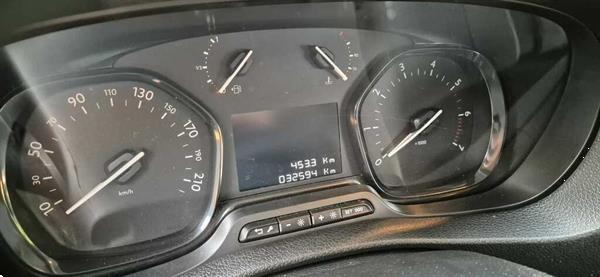Grote foto opel vivaro dc 2.0 auto chrysler