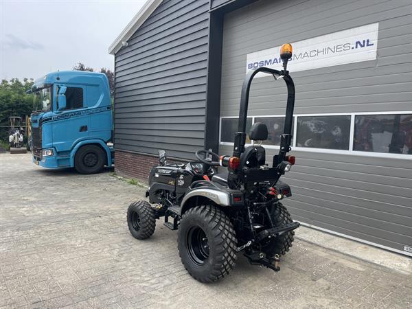Grote foto solis 26 hst minitractor black edition garden pro nieuw agrarisch tractoren