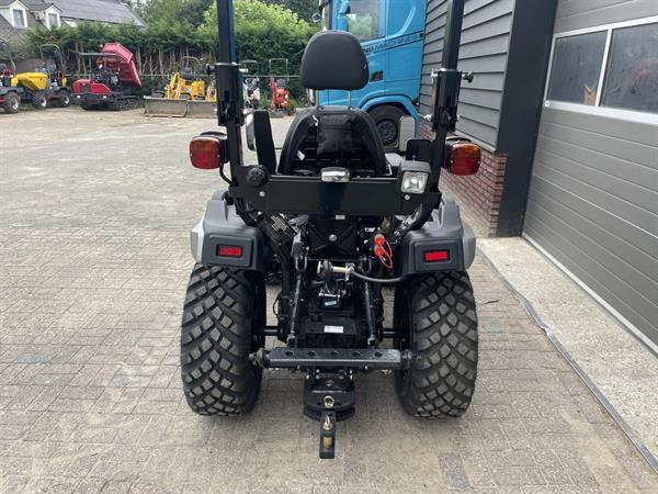 Grote foto solis 26 hst minitractor black edition garden pro nieuw agrarisch tractoren