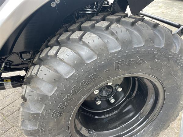 Grote foto solis 26 hst minitractor black edition garden pro nieuw agrarisch tractoren