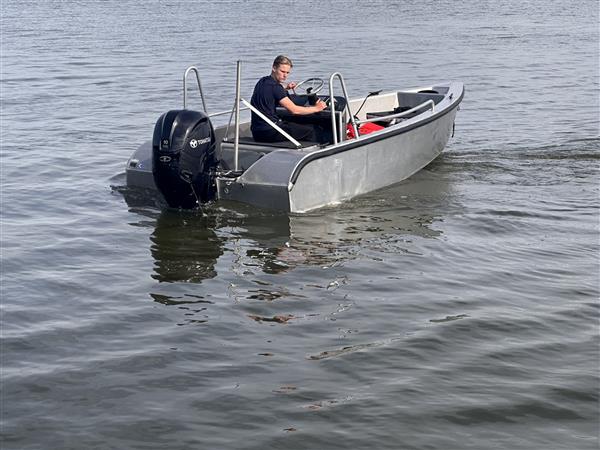 Grote foto alumunium console boot custom build tohatsu 90 pk watersport en boten motorboten en jachten