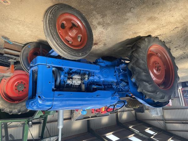 Grote foto fordson super majoor agrarisch tractoren oldtimers