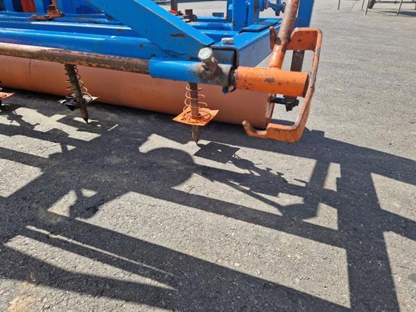 Grote foto desmyter preiponsmachine met 5 rijen agrarisch zaaimachines