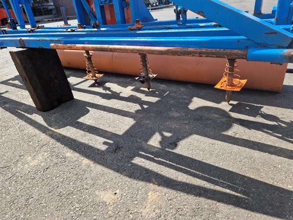 Grote foto desmyter preiponsmachine met 5 rijen agrarisch zaaimachines