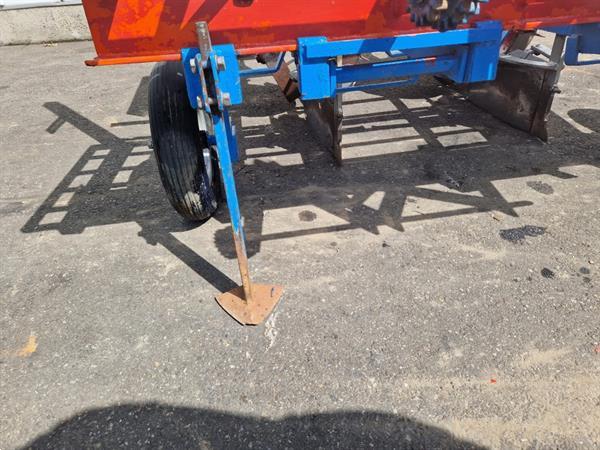 Grote foto desmyter plantmachine met 2 rijen agrarisch zaaimachines