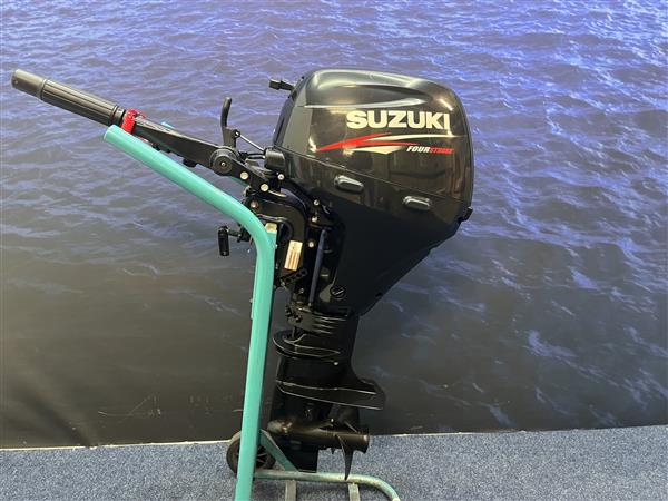 Grote foto suzuki 9.9 pk buitenboordmotor artikel nummer 0358 watersport en boten buiten en binnenboordmotoren
