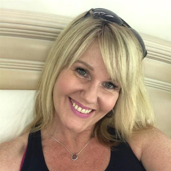 Grote foto ik zoek een lat relatie contacten en berichten vrouw zoekt man