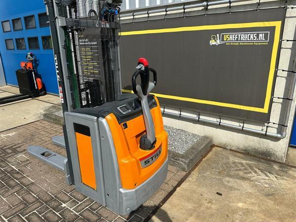 Grote foto vs 21802 elektrische triplex stapelaar still exv14 4.266mm doe het zelf en verbouw hefwerktuigen
