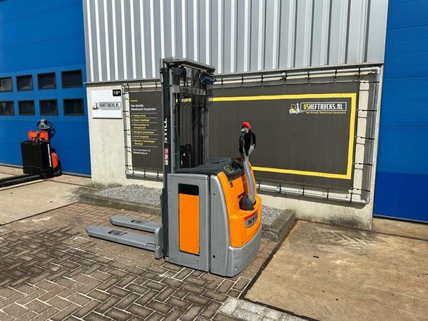 Grote foto vs 21802 elektrische triplex stapelaar still exv14 4.266mm doe het zelf en verbouw hefwerktuigen