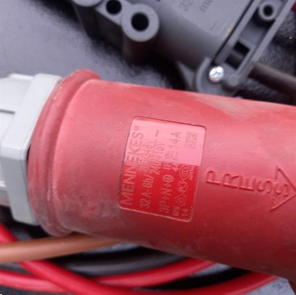 Grote foto heftruck acculader 80 volt 100 ah nieuw 380 volt agrarisch heftrucks