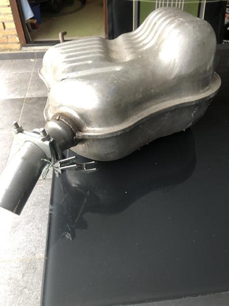 Grote foto laatste pot uitlaat opel vectra. auto onderdelen uitlaatsystemen