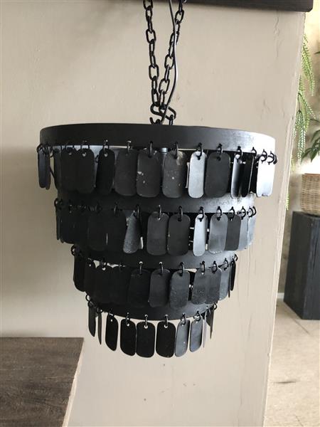 Grote foto hanglamp hangertjes zwart tweede kansje huis en inrichting bankstellen