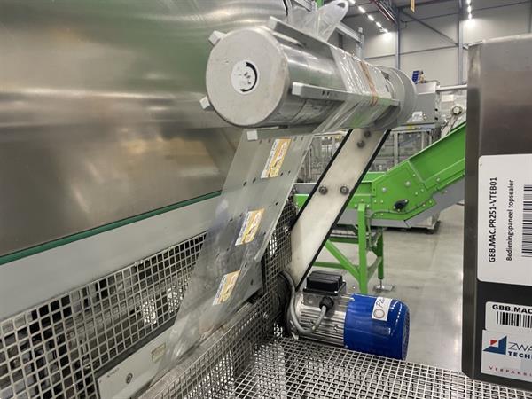 Grote foto g. mondini e 350 vg top seal verpakkingsmachine met ontnester agrarisch tuinbouw